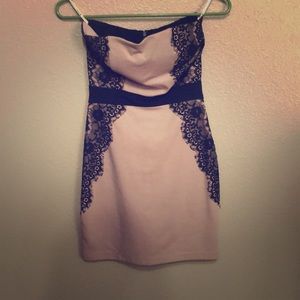 Mini strapless dress size S, fits dress size 2-4